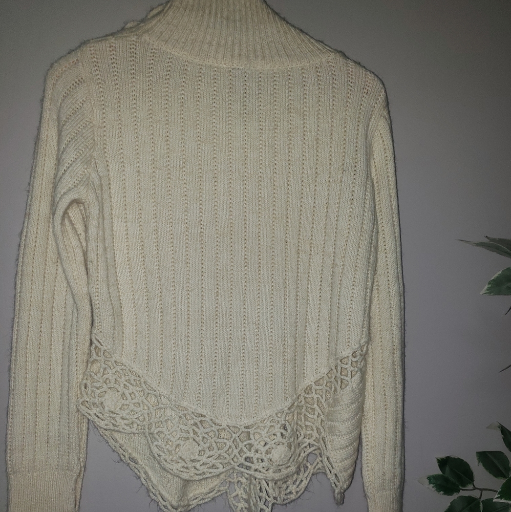 Sweater - Picture 2 of 3